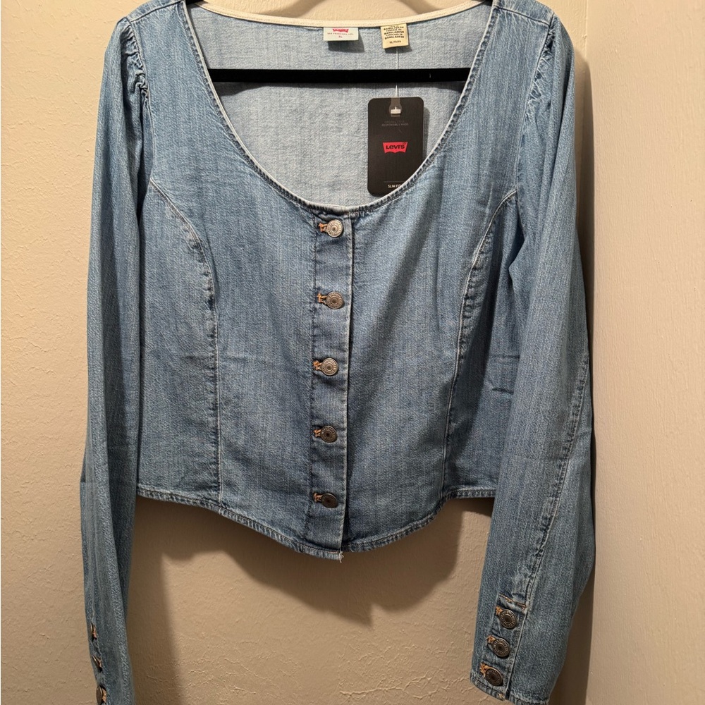 Levi's Denim Shirt - Picture 3 of 9